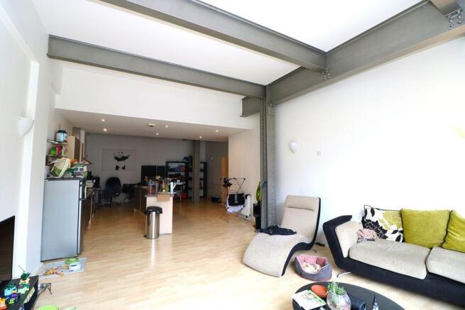 Photo 3