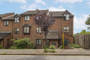 1, 102 Jasmine Court, Alexandra Road, London SW19 7JY