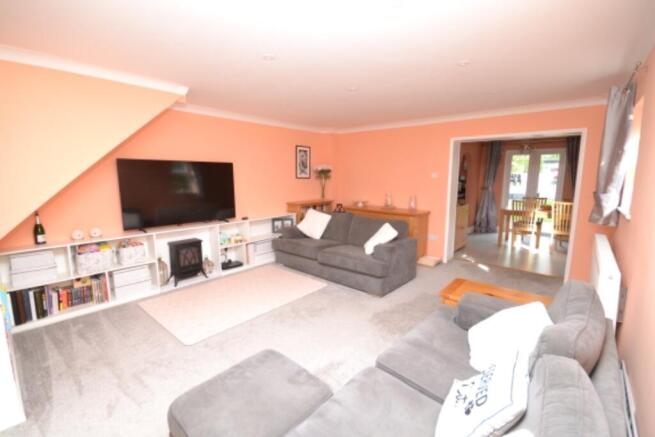 Sizeable living room