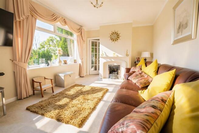 4 bed Semi-Detached for sale Image 7
