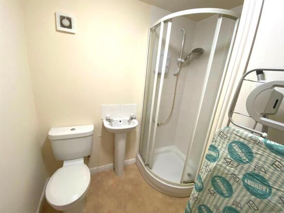 Shower Room (2).jpeg