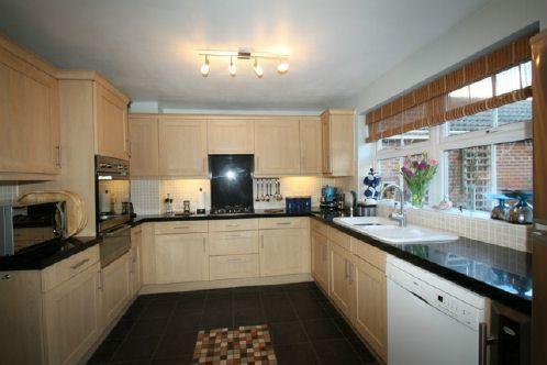 Kitchen/Breakfast Ro