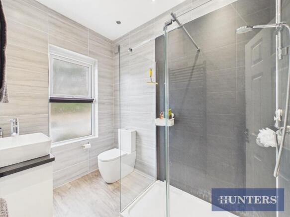 2 bed Apartment for sale Image 7