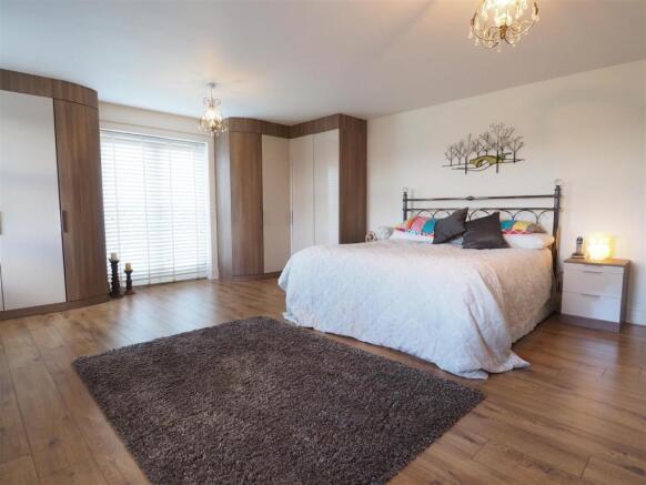 Master Bedroom With Juliet Balcony 702