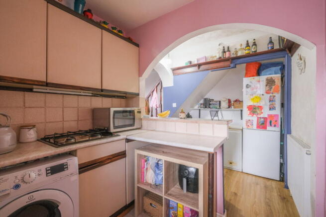 2 bed Terraced for sale Image 8
