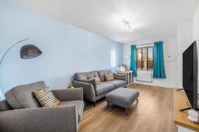 19 Mulberry Drove (Holbeach)-14