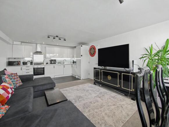 Open plan kitchen/Lounge area