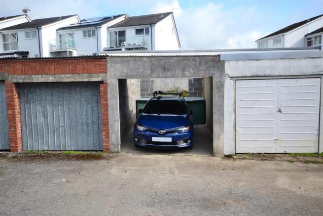 Garage.jpg
