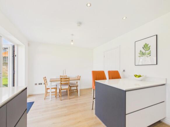 3 bed Detached for sale Image 10