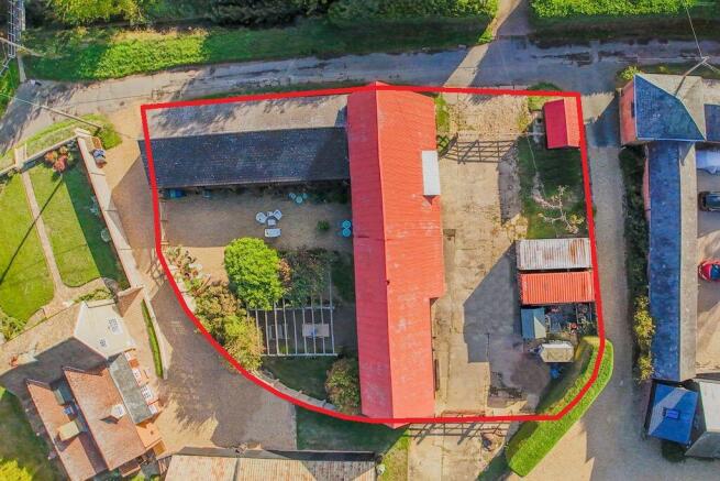 House and Grade II Barn, Caxton End, Bourn photo 4