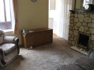 Dining Room to kitchen