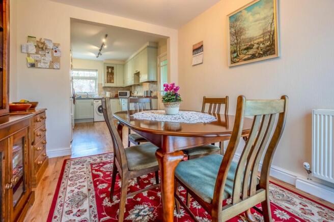 KITCHEN DINING ROOM
