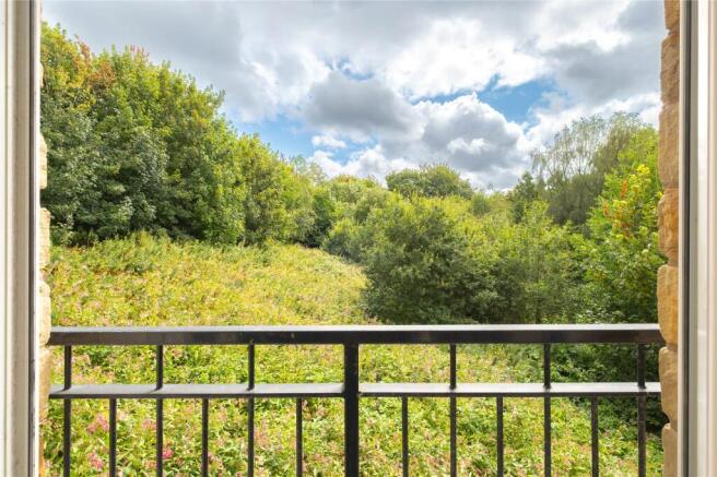 2 bed Apartment for sale Image 8