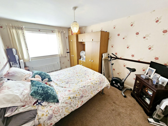 3 bed Semi-Detached for sale Image 7