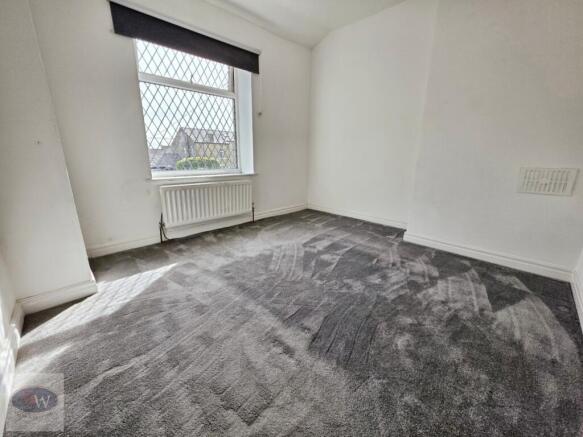 2 bed Terraced for sale Image 8