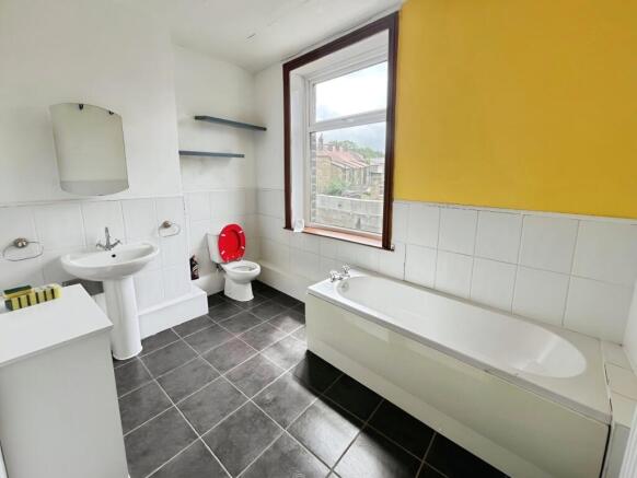 Westfield Terrace, Mytholmroyd, Hebden Bridge, HX7 photo 5