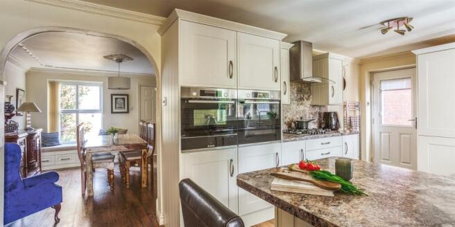 Fitted Kitchen