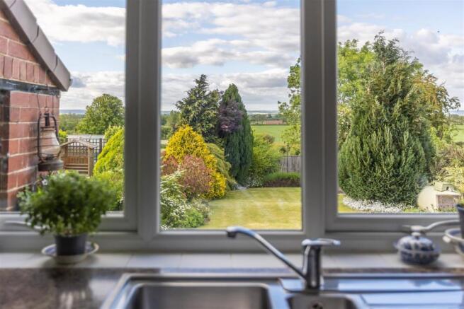 Oakleigh Kitchen-3.jpg