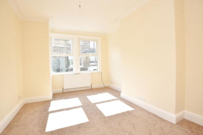 2 bed Terraced to rent Image 6