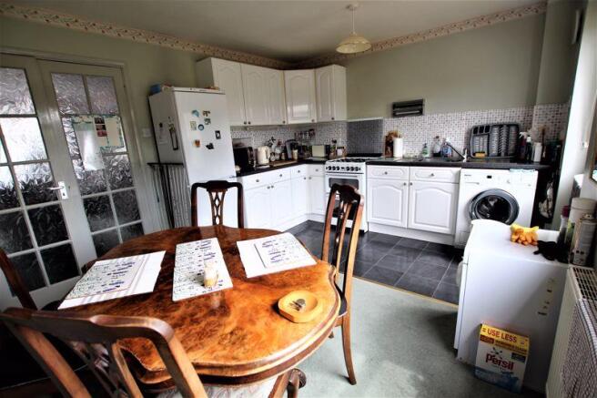 Kitchen/dining...