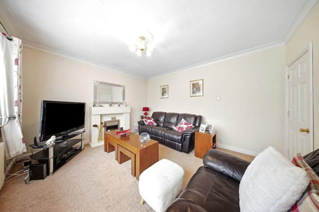 Glendor Road, Burnley, BB10 4HL photo 4