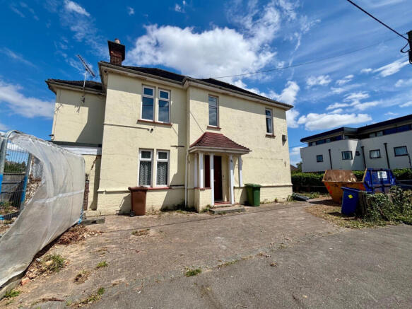 Detached House For Sale