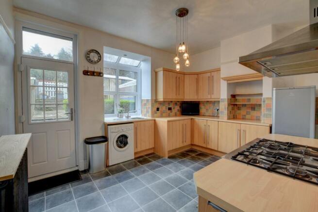 Kitchen - 1.jpg