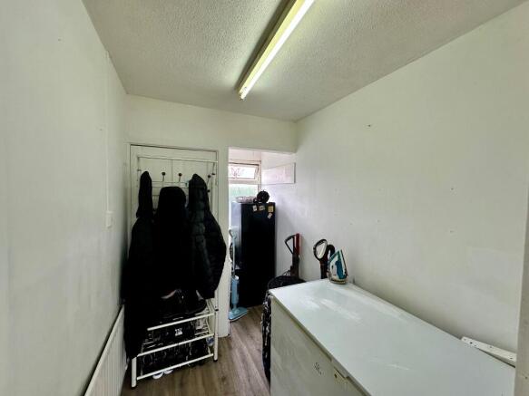 3 bed Terraced for sale Image 4