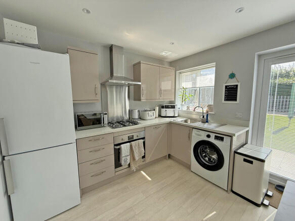 2 bed Terraced for sale Image 8
