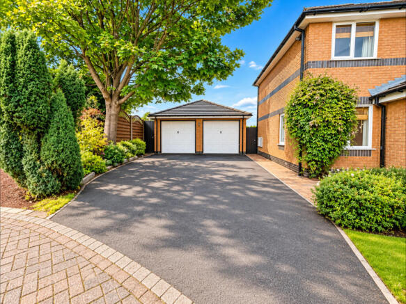 Detached Double Garage