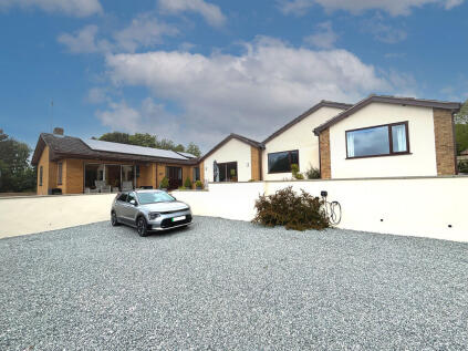 Holly Peaks, Brigham, East Yorkshire