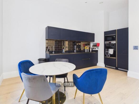 2 bed Apartment to rent Image 4