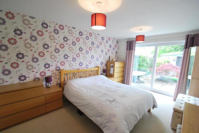 bed1.JPG