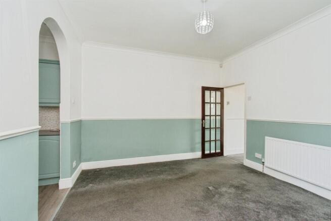 3 bed Terraced for sale Image 7