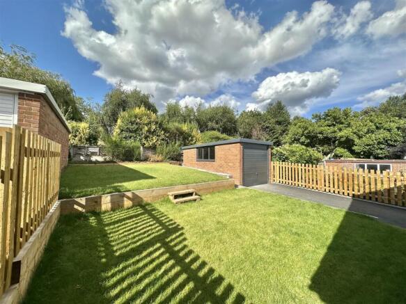 2 bed Detached Bungalow for sale Image 5