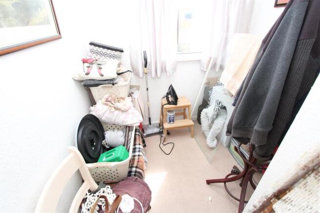 3 bed Town House for sale Image 8