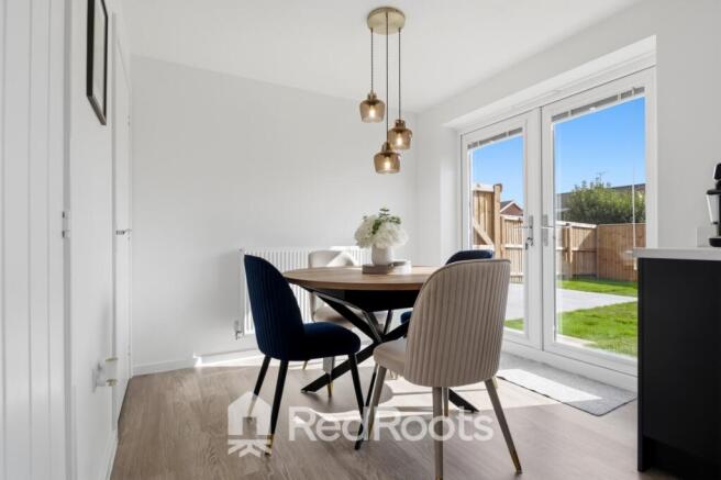 4 bed Link Detached House for sale Image 6