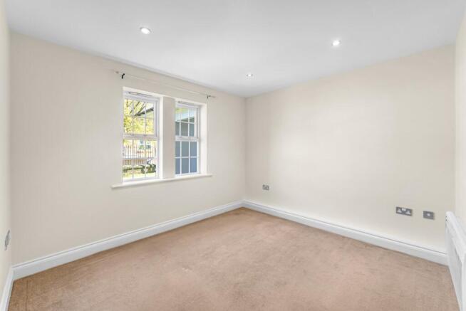 1 bed Flat for sale Image 7