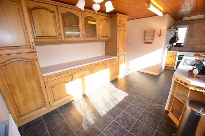 KITCHEN DINER