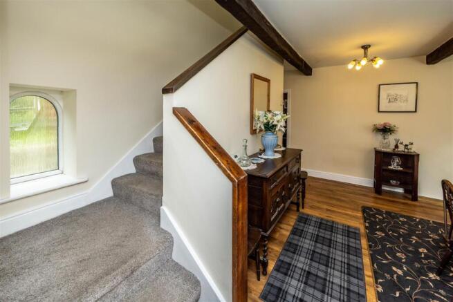 4 bed Detached for sale Image 7