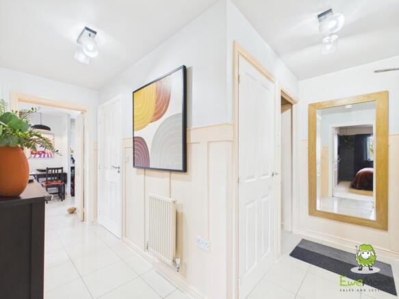 EweMove Estate Agents Basingstoke - Wylie Gardens 