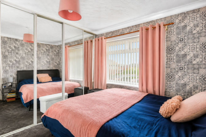 2 bed Semi-Detached for sale Image 11