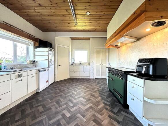 3 bed Detached for sale Image 5