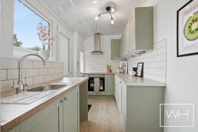 2 bed Semi-Detached for sale Image 5