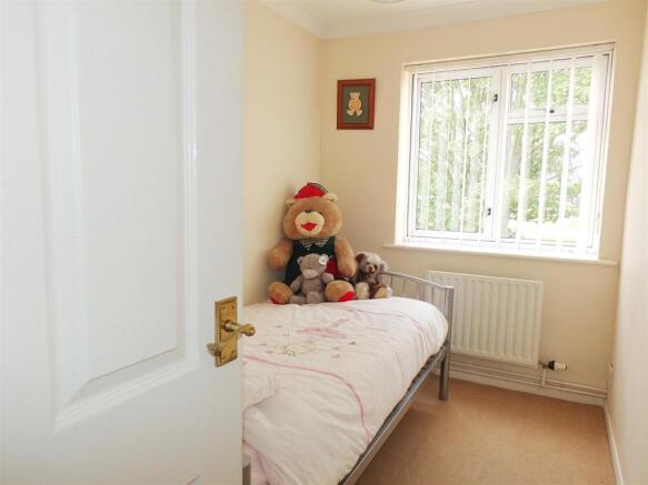 Bedroom 3.jpg