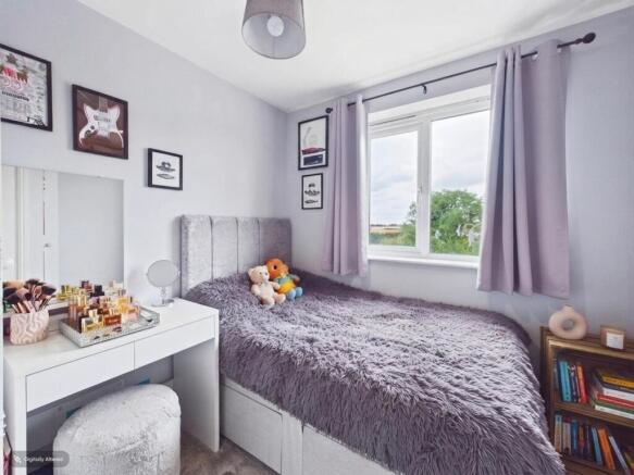 3 bed Semi-Detached for sale Image 7
