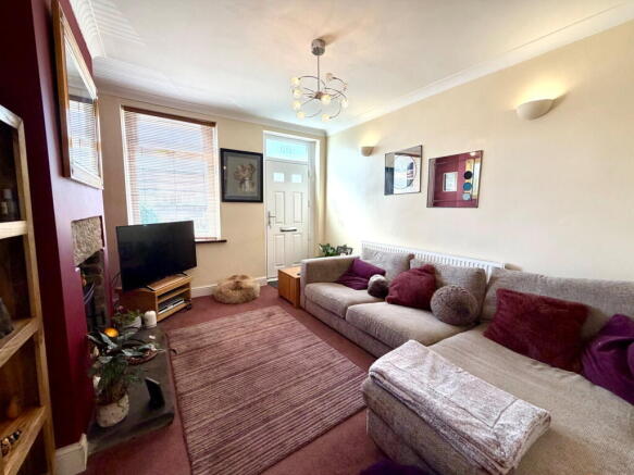 3 bed Semi-Detached for sale Image 6