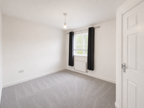 3 bed Semi-Detached for sale Image 8