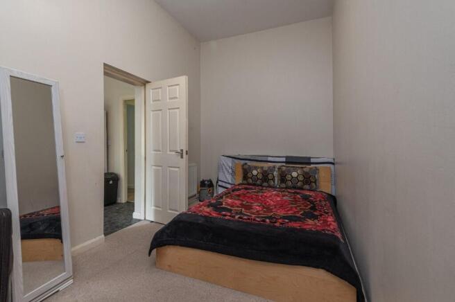 1 bed Flat for sale Image 6