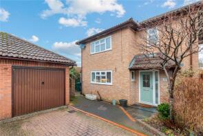 10, Pegasus Close, Hammer, Haslemere GU27 3SZ